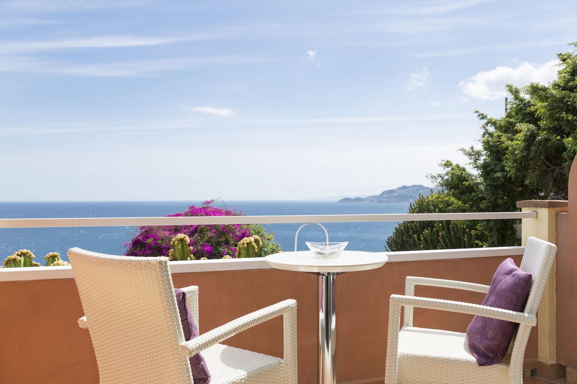 Crystal Sea Hotel Forza dʼAgro Extérieur photo