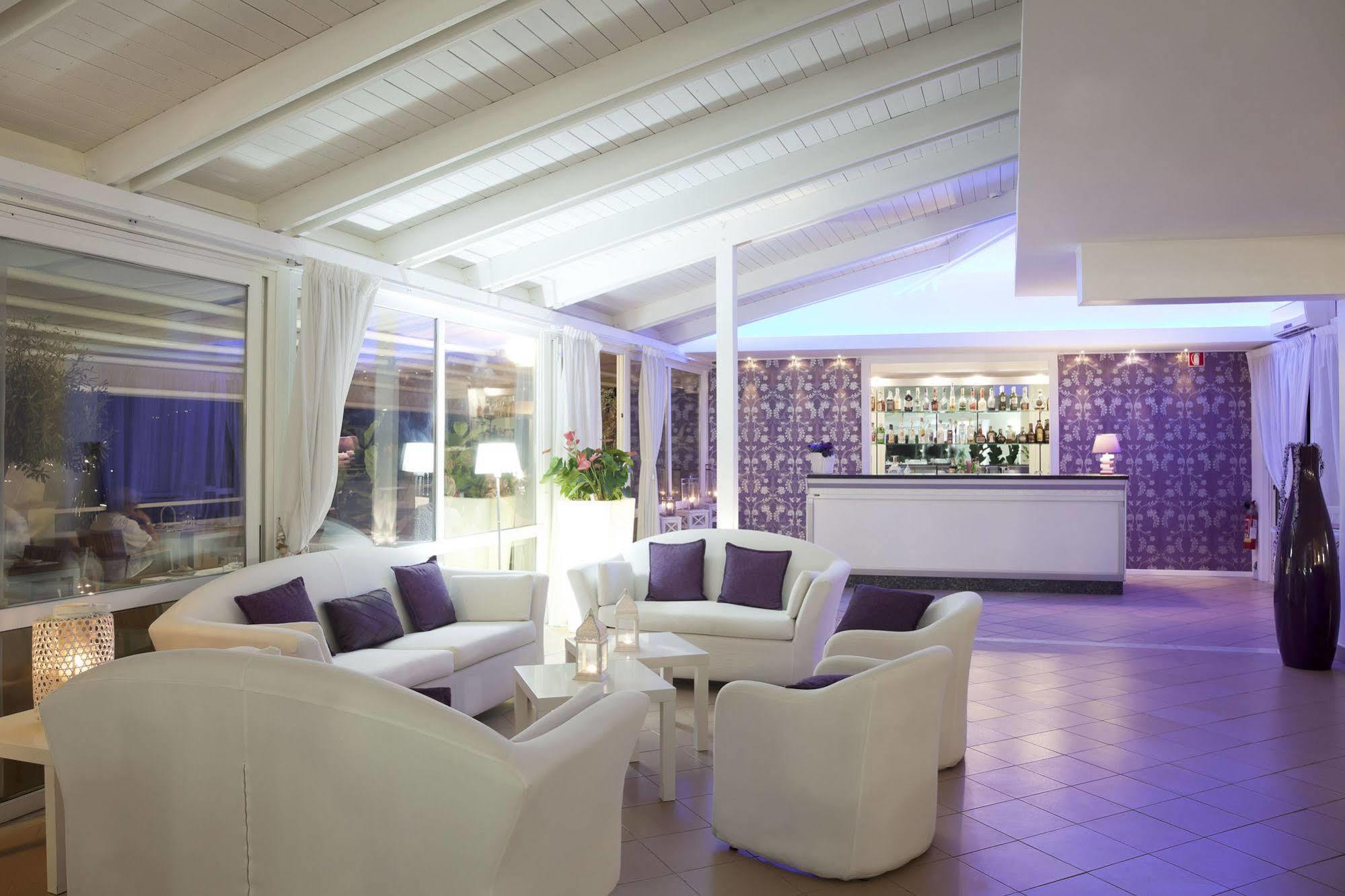 Crystal Sea Hotel Forza dʼAgro Extérieur photo