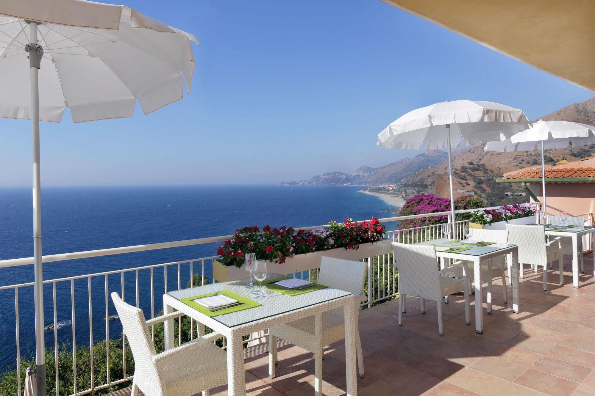 Crystal Sea Hotel Forza dʼAgro Extérieur photo