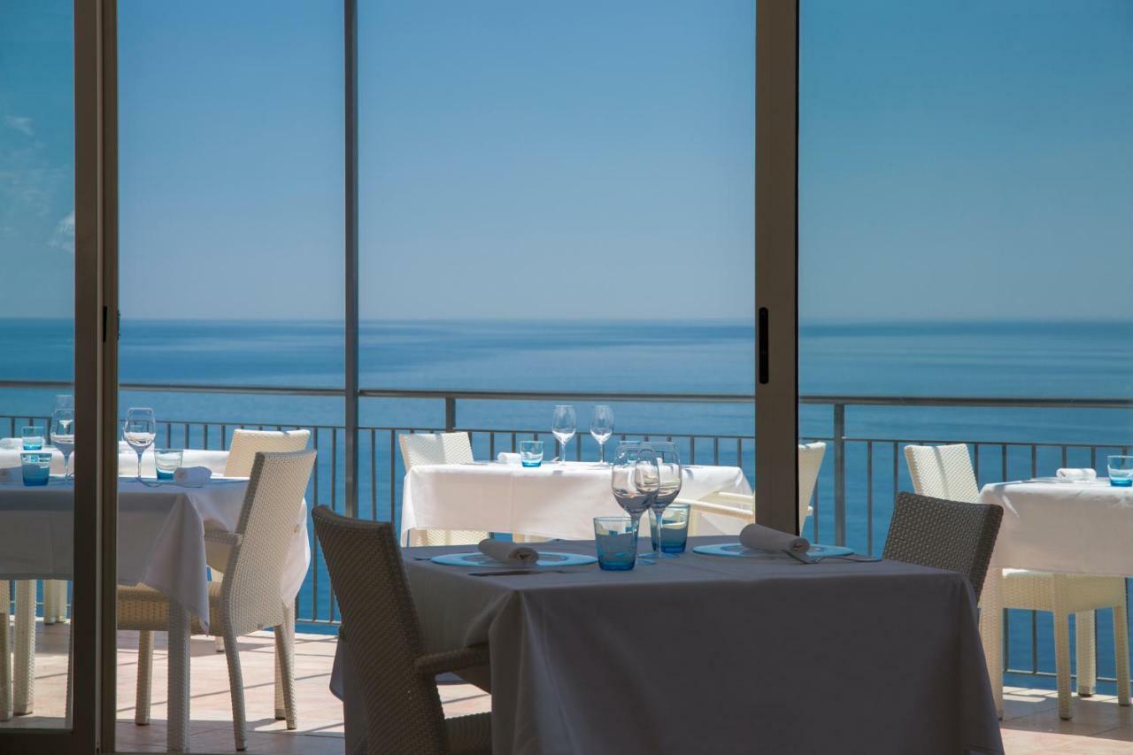Crystal Sea Hotel Forza dʼAgro Extérieur photo